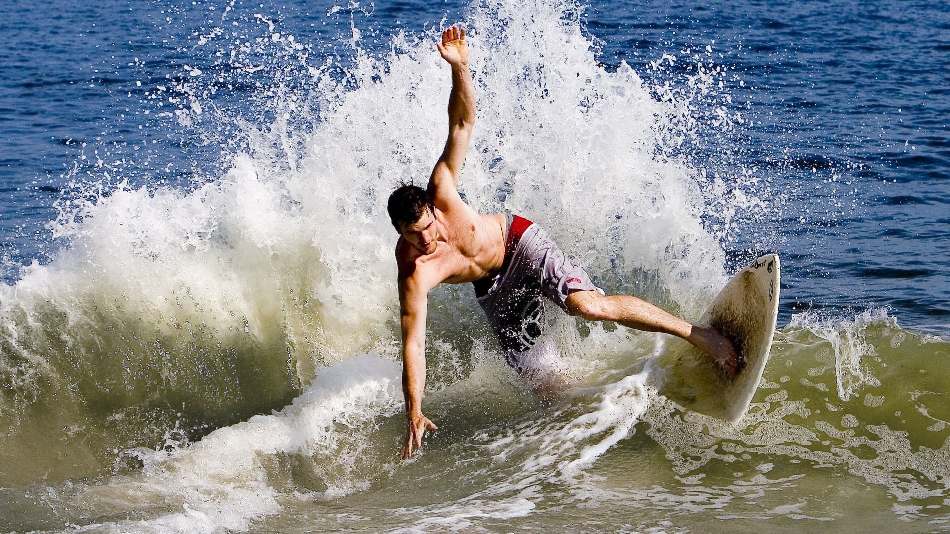 政策支持倾斜女子橄榄球发展,女子职业橄榄球